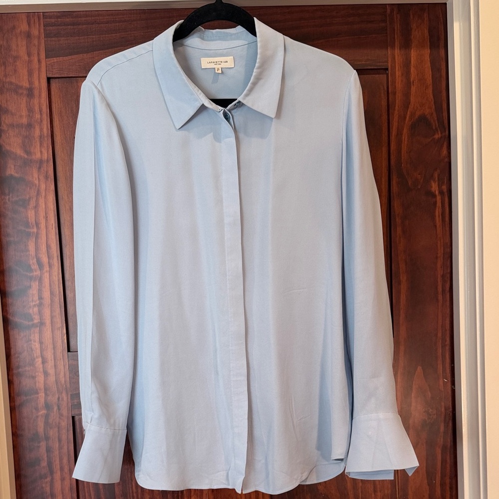 Lafayette 148 Women’s light blue silk shirt